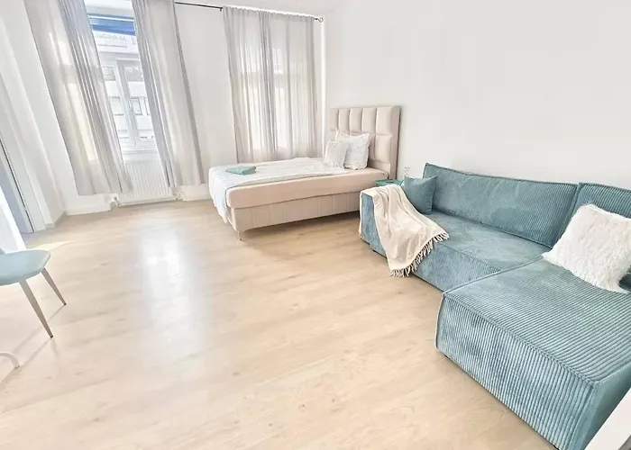 Апартаменты M Long Term Rent Near Schoenbrunn Вена